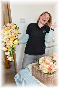 Becky's Flowers florist in Bathgate & Livingston